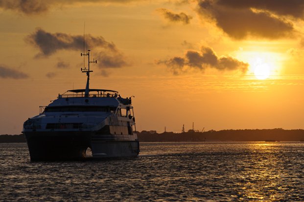 sunset dinner cruise`